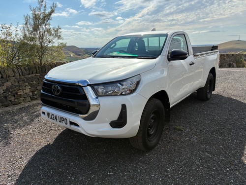 Toyota hilux single cab - toyota,