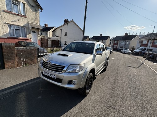 Toyota hilux - toyota,