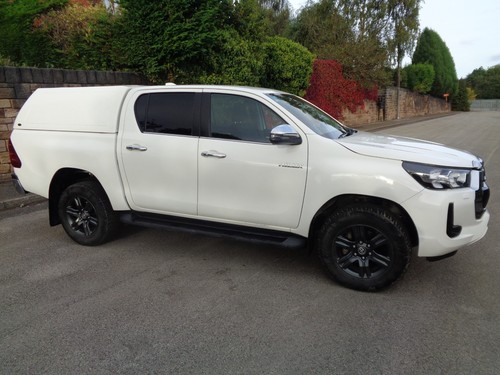 2023 plate toyota hilux - toyota,